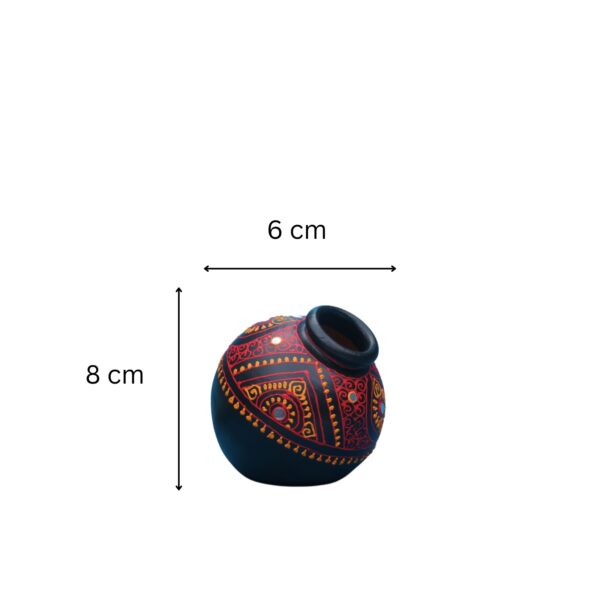 Sathrangi unique charm of tilted vase for modern and artistic touch to home decor. - Image 3